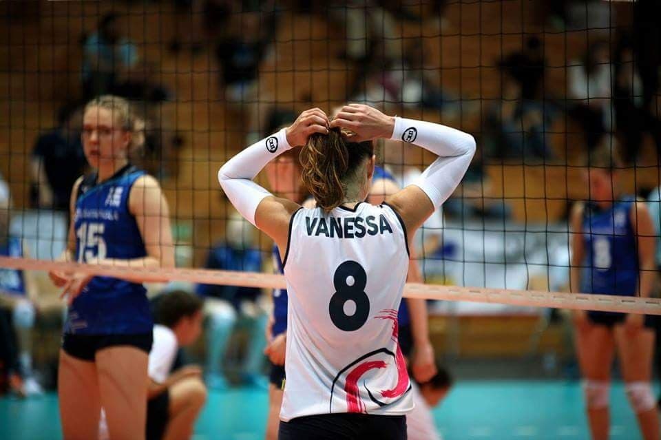 INC Competition Compression Arm Sleeves - Black