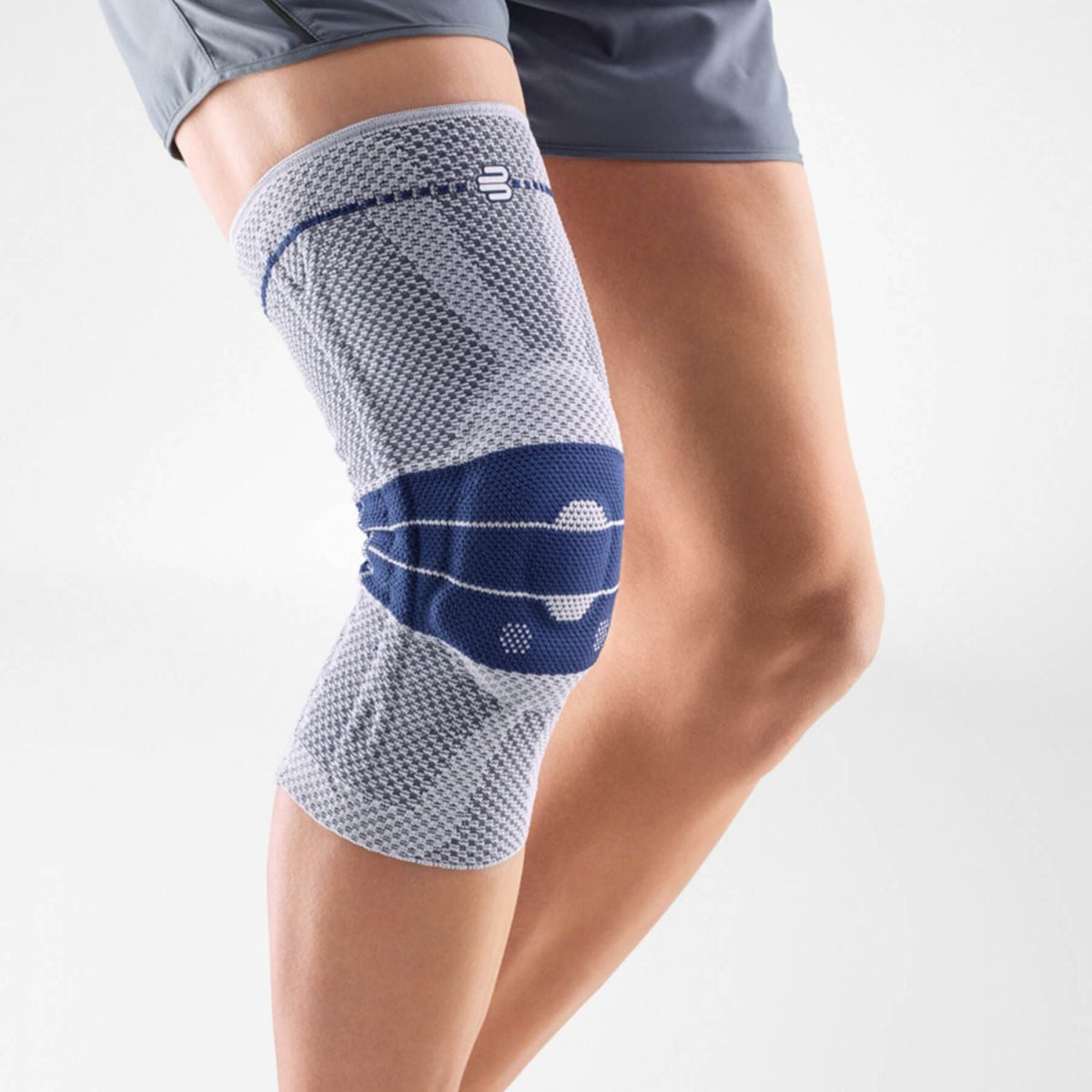 Bauerfeind GenuTrain Kniebrace - zwart